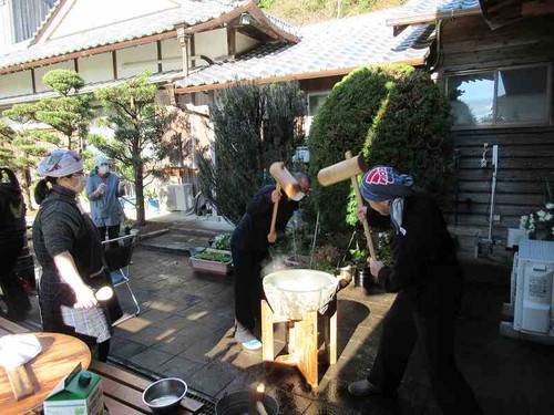 12月餅つき